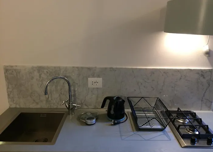 Della Baia 东塞斯特里